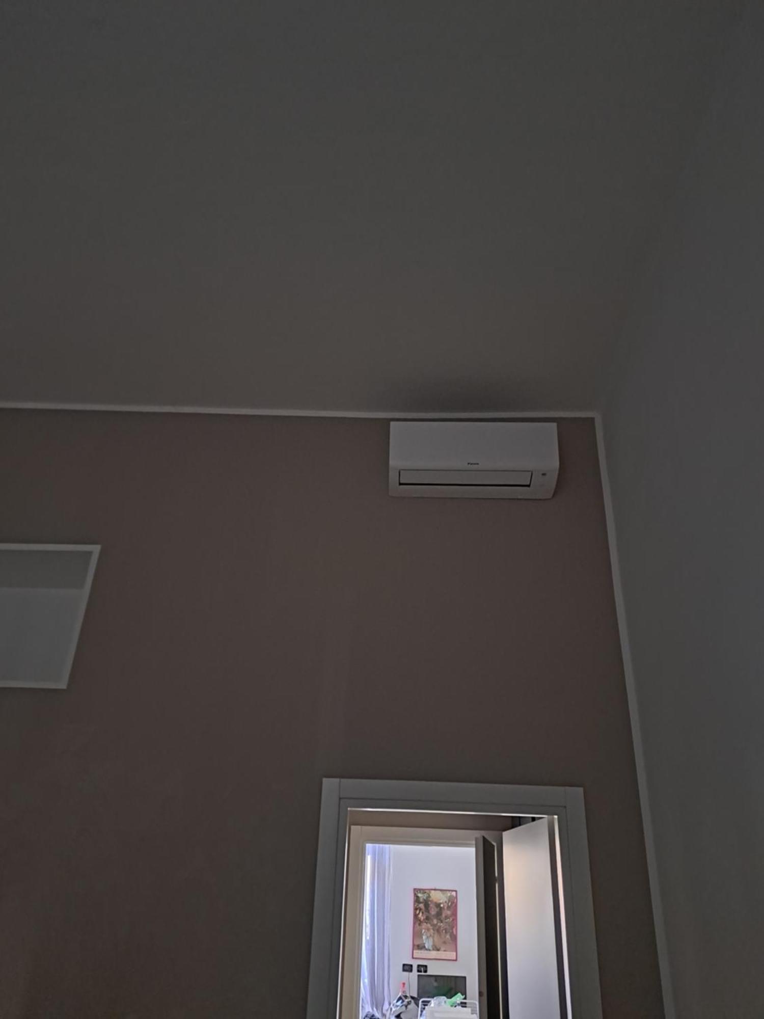 Apartment 33